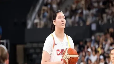 孔帕尼泰根湖训练营：球员表现惊艳，集训成果丰硕